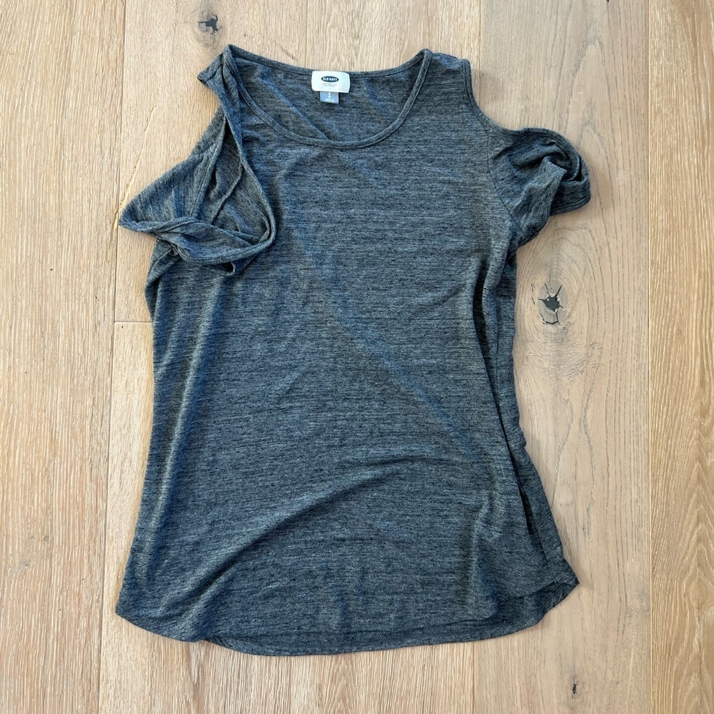 Old Navy Grey Twist Cold Shoulder Shirt Womens Small - Picture 9 of 12